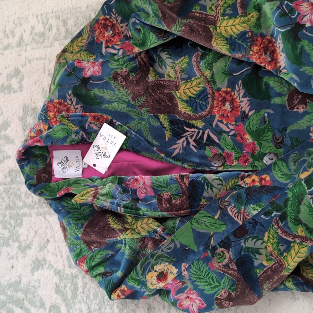 NWT Colorful Jungle Print Velvet Jacket